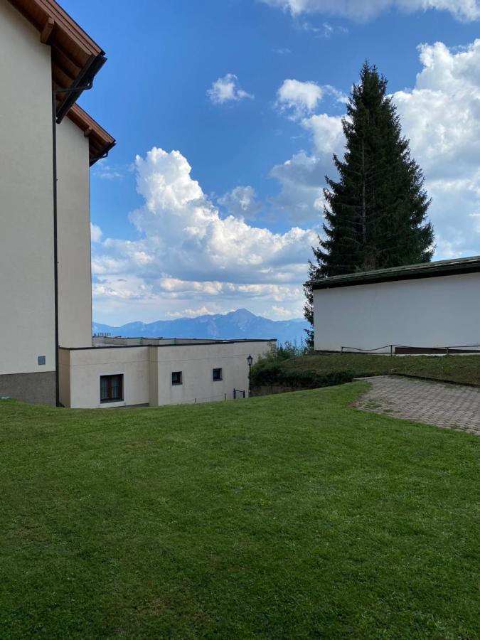 Familienappartment Mit Garten - Gerlitzen Deutschberg Eksteriør bilde